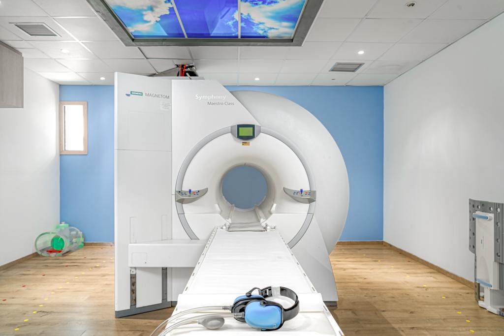 MRI scanner - Siemens Symphony